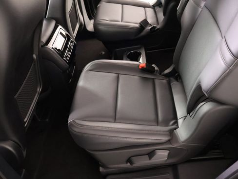 New 2026 Lincoln Aviator AWD image 12