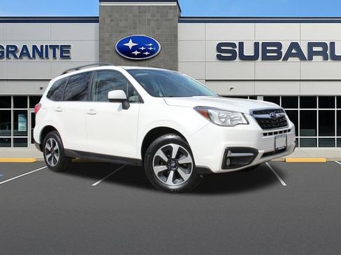 Used 2017 Subaru Forester 2.5i Limited AWD/4WD image 3