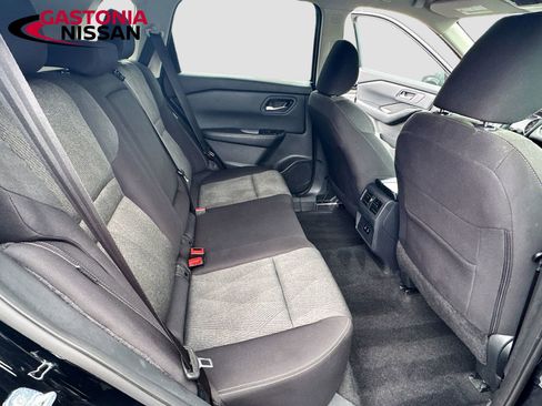 Used 2024 Nissan Rogue SV AWD/4WD image 33