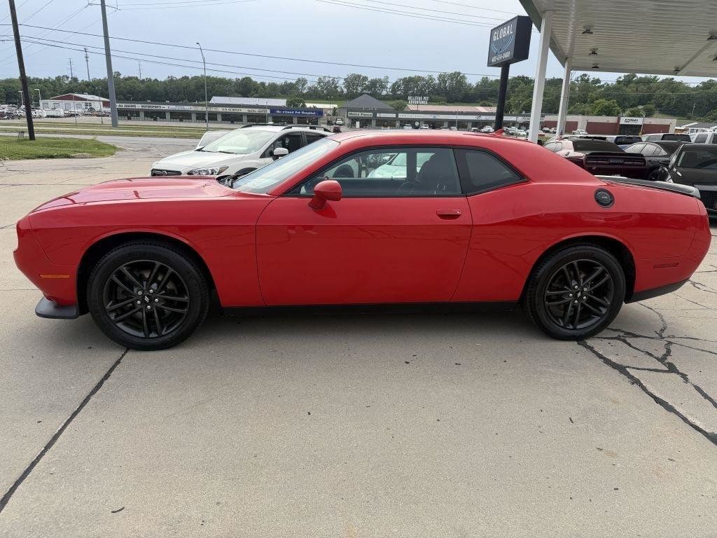 Used 2019 Dodge Challenger GT w/ Blacktop Package AWD/4WD image 4