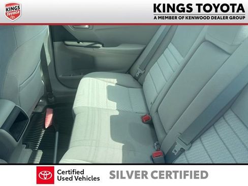 Used 2016 Toyota Camry LE image 8