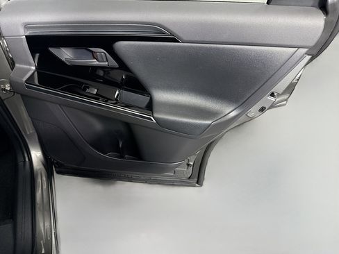 Used 2023 Subaru Solterra AWD image 28