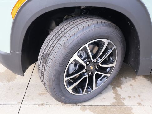 New 2026 Chevrolet TrailBlazer LT w/ Convenience Package AWD/4WD image 37
