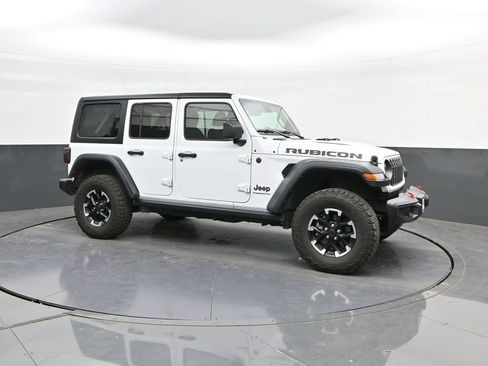 Used 2025 Jeep Wrangler Unlimited Rubicon image 17