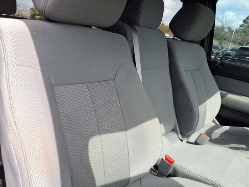 Used 2013 Ford F150 XLT w/ Mid Equipment Group image 22