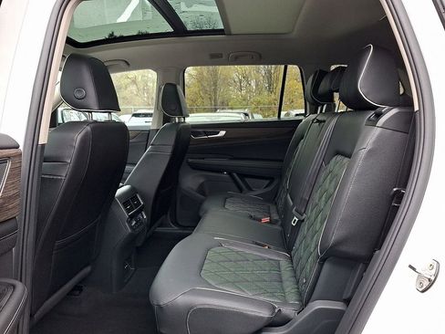 New 2026 Volkswagen Atlas SEL Premium R-Line image 6