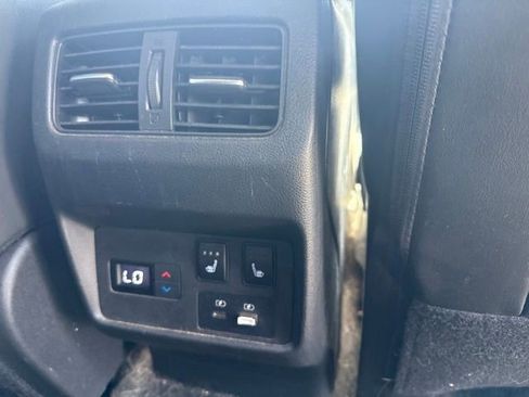 Used 2021 Nissan Rogue Platinum AWD/4WD image 19