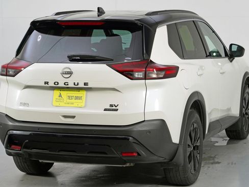 Used 2023 Nissan Rogue SV w/ SV Premium B Package image 47