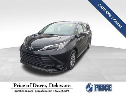 Used 2024 Toyota Sienna LE