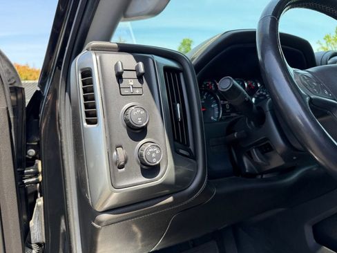 Used 2019 Chevrolet Silverado 2500 LTZ w/ Duramax Plus Package AWD/4WD image 20