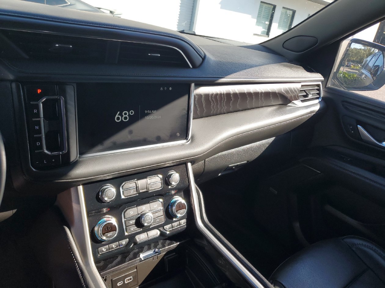 Used 2023 GMC Yukon Denali RWD image 26