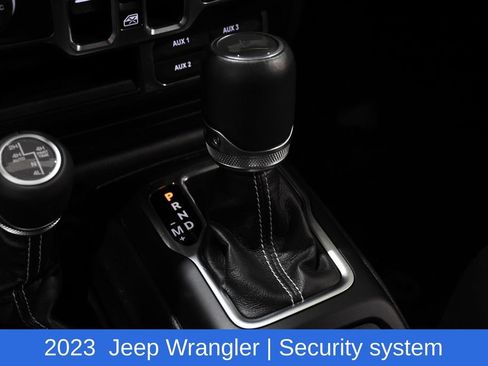 Used 2023 Jeep Wrangler Unlimited Sahara w/ Cold Weather Group AWD/4WD image 22