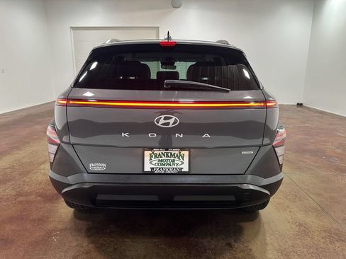 Used 2025 Hyundai Kona SEL AWD/4WD image 42