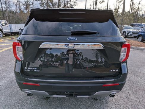 Certified 2023 Ford Explorer Limited w/ Equipment Group 301A image 5