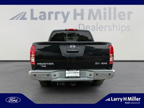 Used 2020 Nissan Frontier SV AWD/4WD image 4