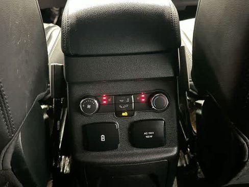 Used 2018 Ford Explorer Limited AWD/4WD image 18
