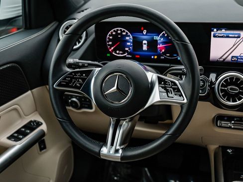 Certified 2025 Mercedes-Benz GLA 250 image 13