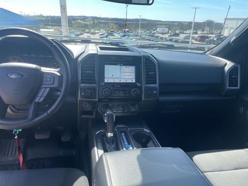 Used 2017 Ford F150 XLT w/ Equipment Group 302A Luxury image 9