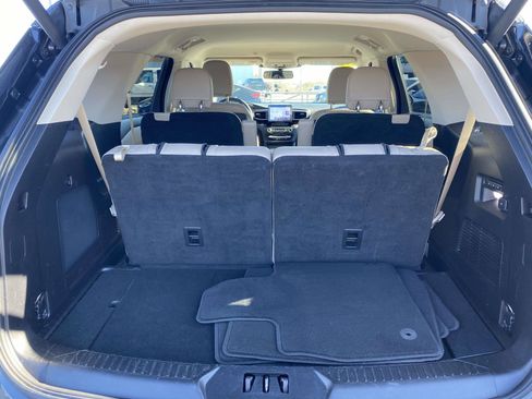 Used 2020 Ford Explorer Limited image 8