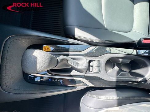 Used 2020 Toyota Corolla XLE image 23