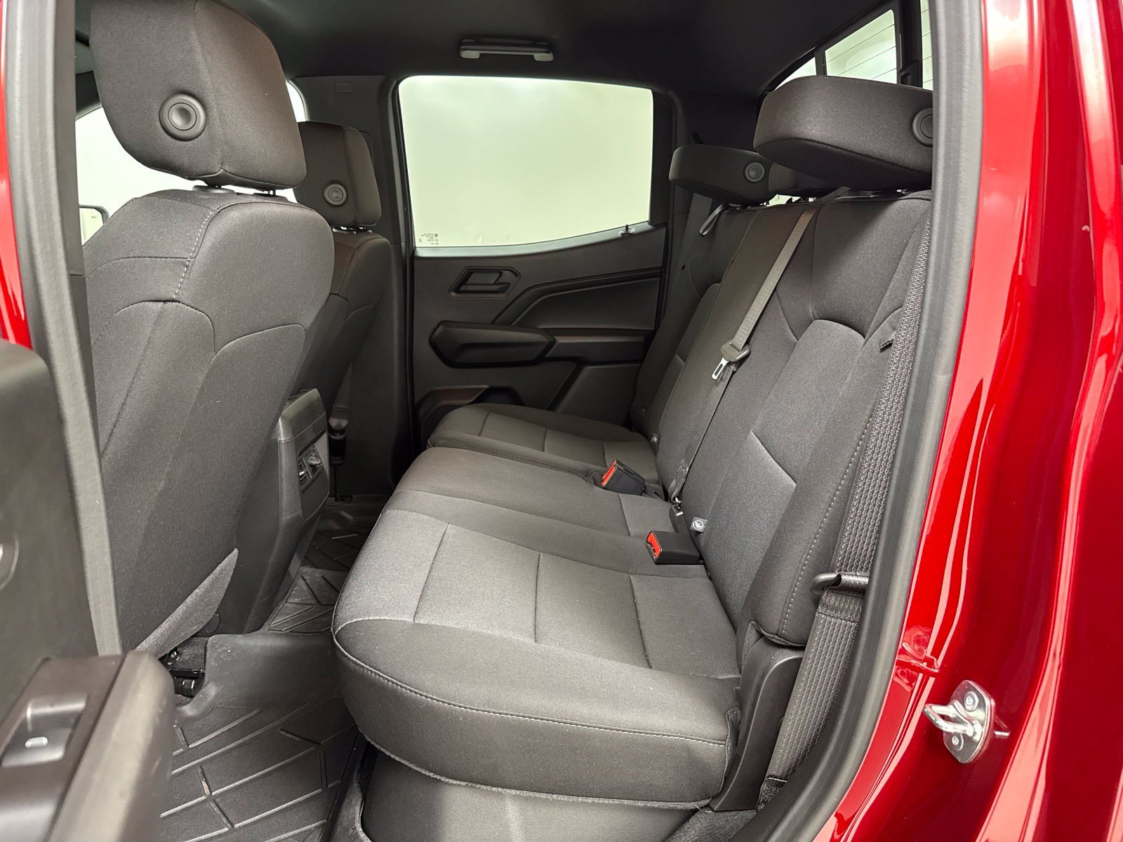 Used 2026 Chevrolet Colorado W/T w/ WT Custom Package RWD image 18