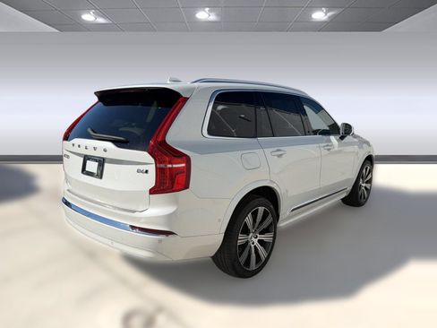 Used 2023 Volvo XC90 B6 Ultimate w/ Protection Package Premier AWD/4WD image 9