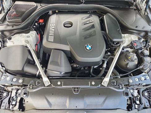 Used 2024 BMW 530i w/ Premium Package image 31