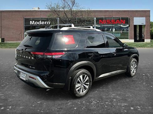 Certified 2023 Nissan Rogue SL w/ SL Premium Package image 4