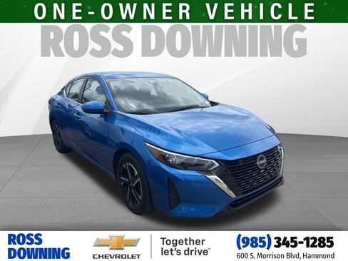 Used 2025 Nissan Sentra SV FWD image 1