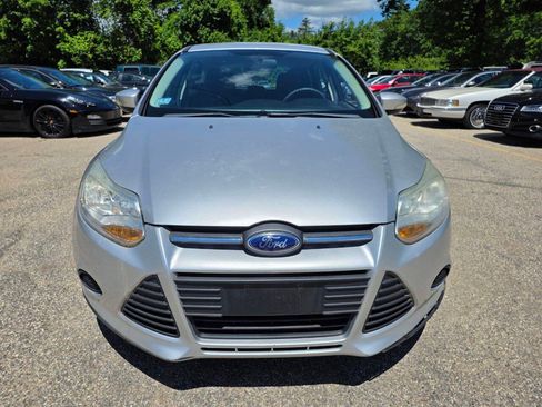 Used 2014 Ford Focus SE FWD image 5