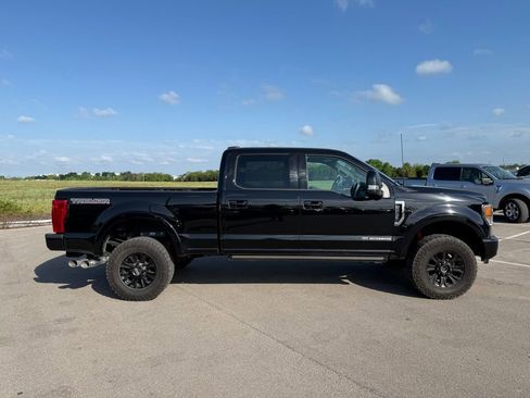 Used 2022 Ford F250 Lariat w/ Tremor Off-Road Package image 17