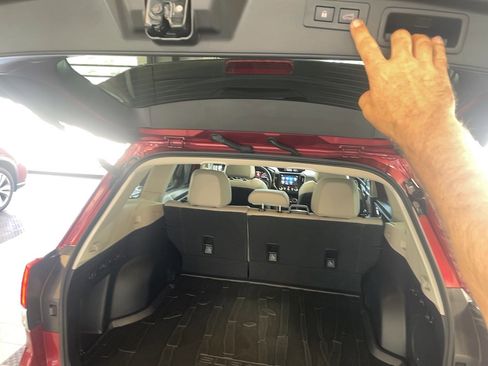 Used 2022 Subaru Forester Limited image 25