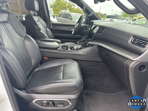 Used 2024 Jeep Wagoneer L Series II w/ Flexible Seating Group image 59