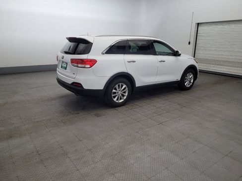 Used 2016 Kia Sorento AWD w/ LX Convenience Package image 10