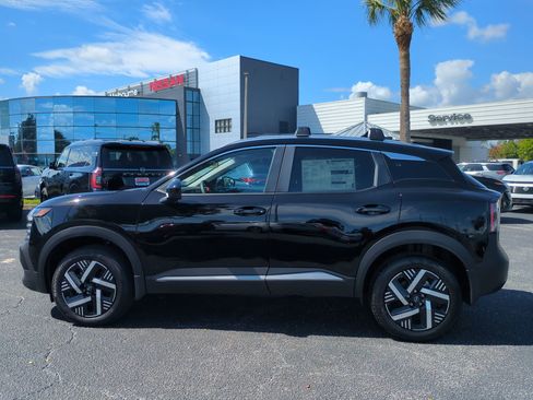 New 2026 Nissan Kicks SV FWD image 7