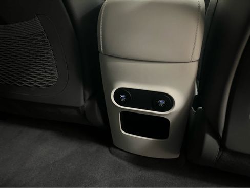 New 2026 Hyundai Ioniq 5 SEL image 17