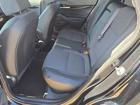 New 2026 Kia Seltos S FWD image 16