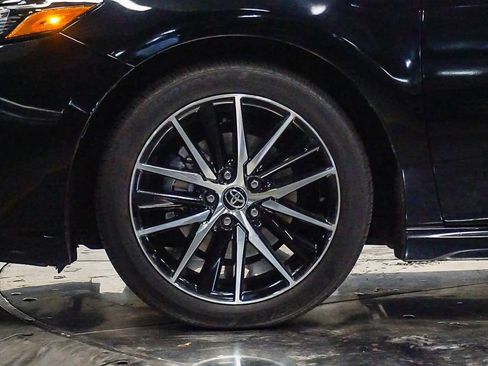 Used 2023 Toyota Camry SE w/ Audio Upgrade Package image 9