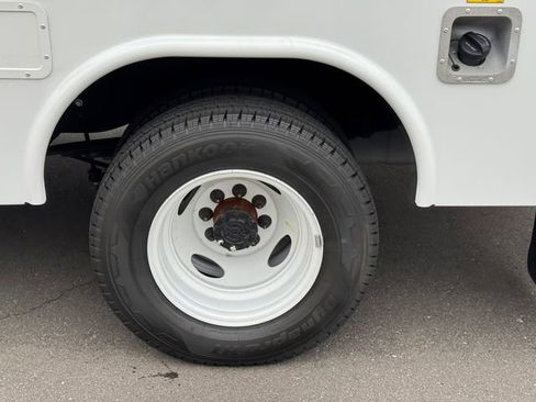 New 2026 Ford E-350 and Econoline 350 Super Duty w/ Power Equipment Group image 9