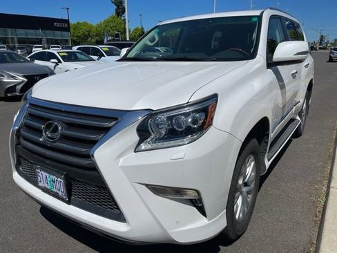 Used 2017 Lexus GX 460 Premium w/ Premium Package AWD/4WD image 4