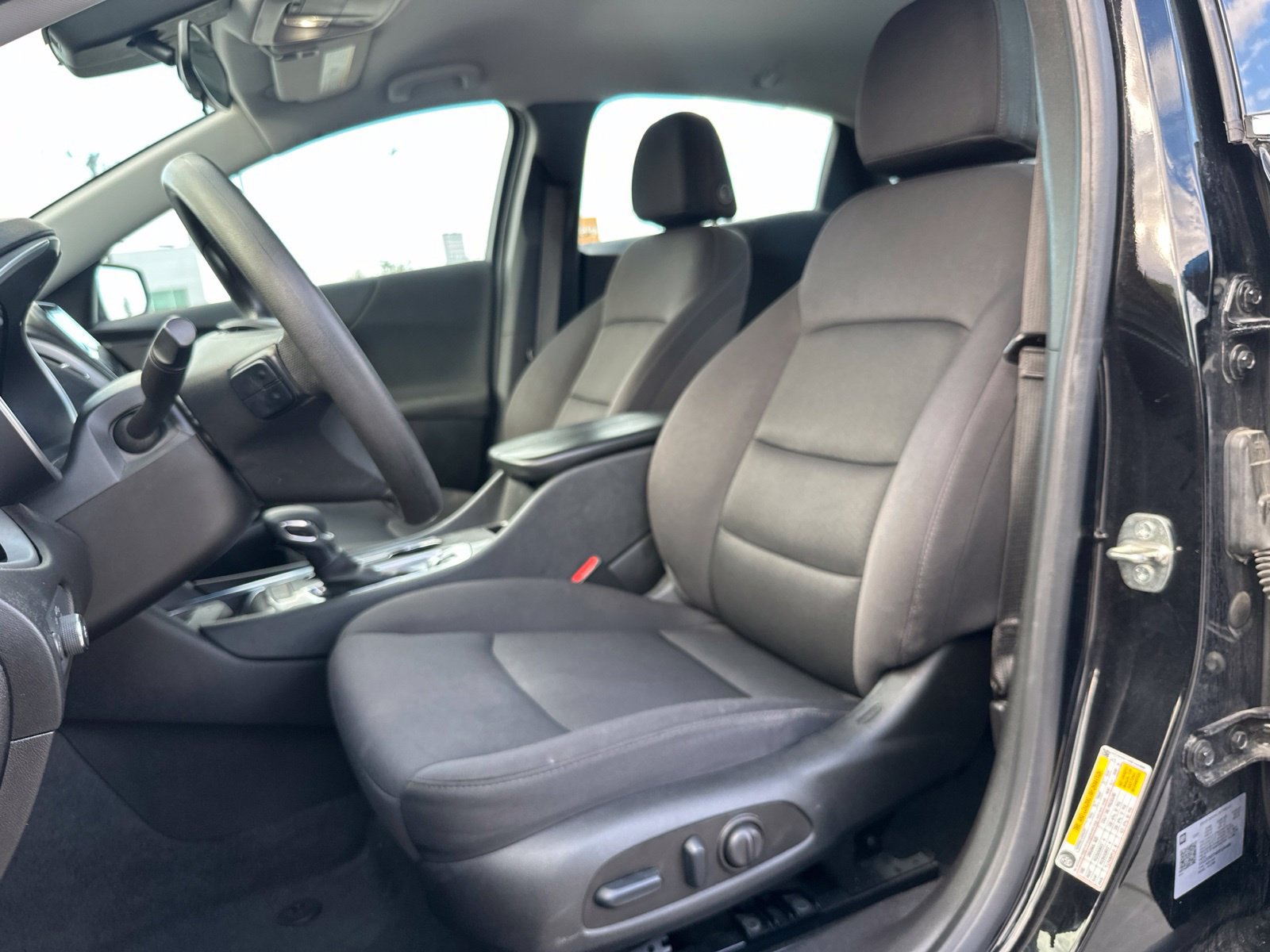 Used 2024 Chevrolet Malibu LT FWD image 14
