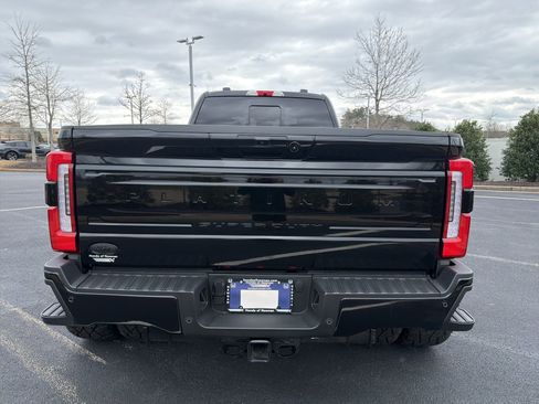 Used 2025 Ford F450 Platinum w/ Platinum Plus Package AWD/4WD image 8