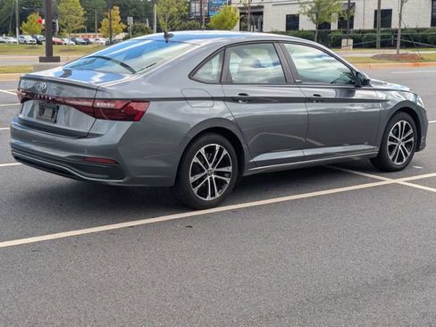 Used 2025 Volkswagen Jetta Sport FWD image 4
