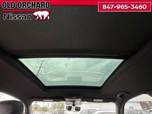 Used 2022 Volkswagen Atlas Cross Sport SE image 14