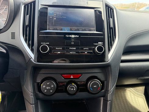 Used 2018 Subaru Crosstrek 2.0i Premium image 11