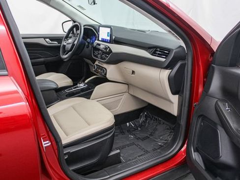 Certified 2021 Ford Escape SEL w/ Technology Package AWD/4WD image 23