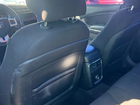 Used 2014 Dodge Charger SE image 5