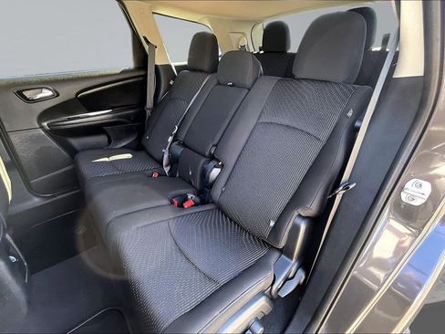 Used 2019 Dodge Journey SE w/ Connectivity Group image 24