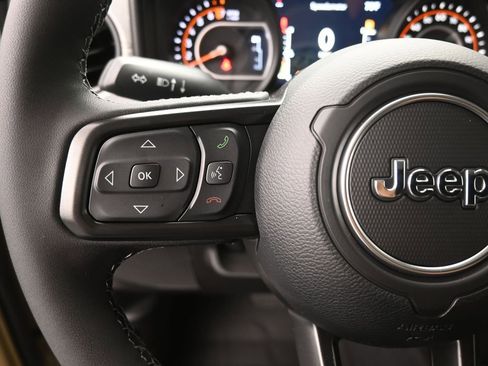 New 2026 Jeep Gladiator Mojave AWD/4WD image 7