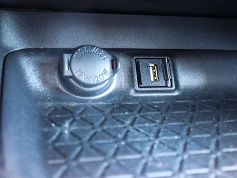 Used 2021 Toyota RAV4 LE FWD image 26